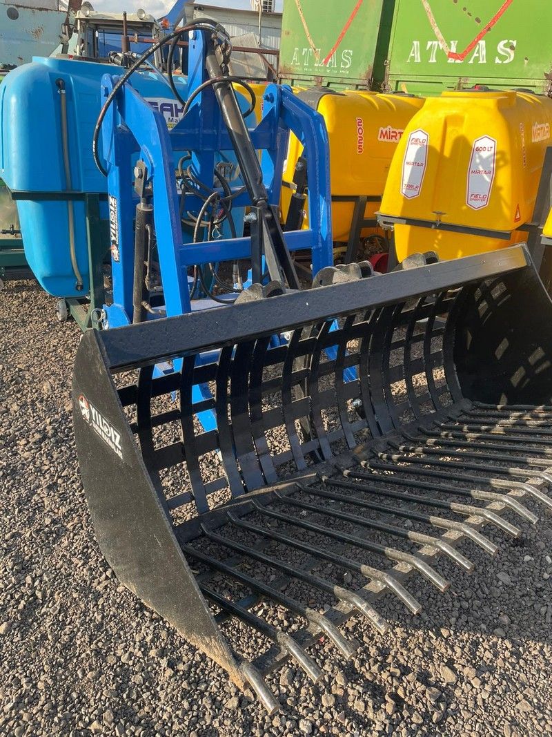 Taş Toplama Makinesi